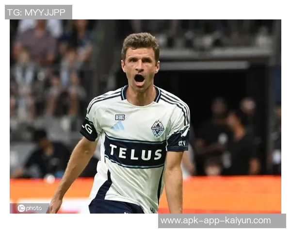 穆勒第96分钟绝杀进球震撼全场直面三名防守球员展现超强实力 穆勒第96分钟绝杀进球震撼全场直面三名防守球员展现超强实力