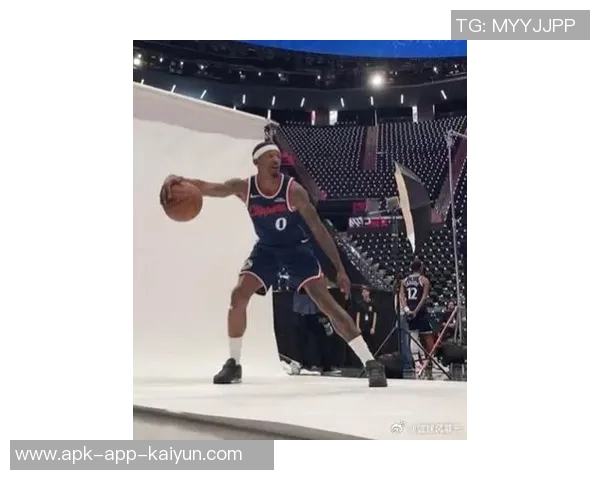 泰伦卢赞比尔努力拼搏回归赛场期待他展现真实自我 泰伦卢赞比尔努力拼搏回归赛场期待他展现真实自我