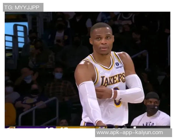 小乔丹传授防守秘诀奎因全力以赴争抢每个篮板的决心