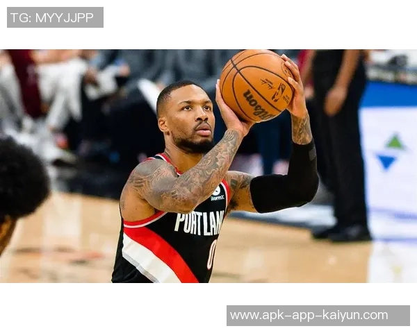 利拉德的领导力在球队当前困境中显得尤为关键与重要 利拉德的领导力在球队当前困境中显得尤为关键与重要