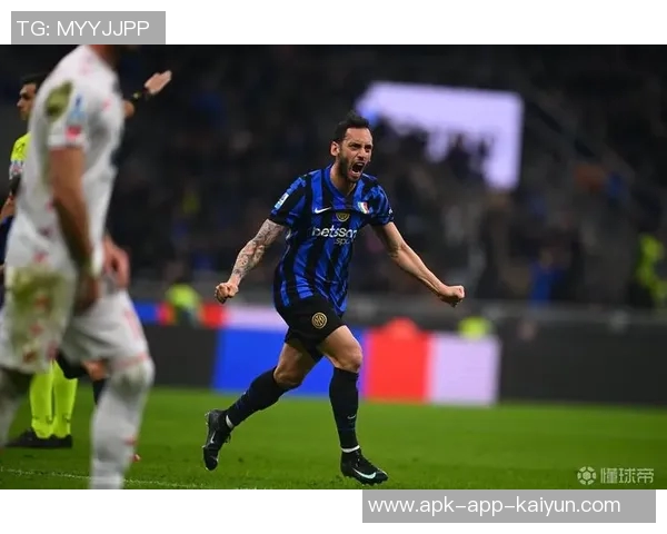 意甲10月最佳球员候选名单揭晓莱奥恰尔汗奥卢安古伊萨等六人争夺荣誉