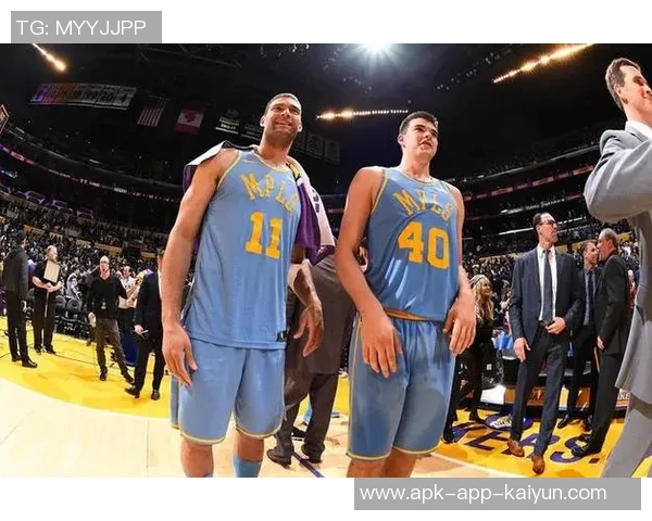 保罗赞祖巴茨内线威胁大洛空间能力丰富球队战术选择